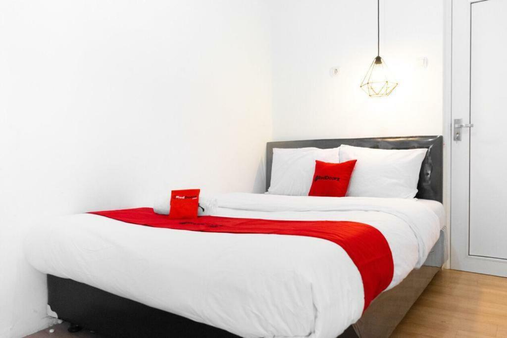 Aparthotel Fybed Semarang Esterno foto