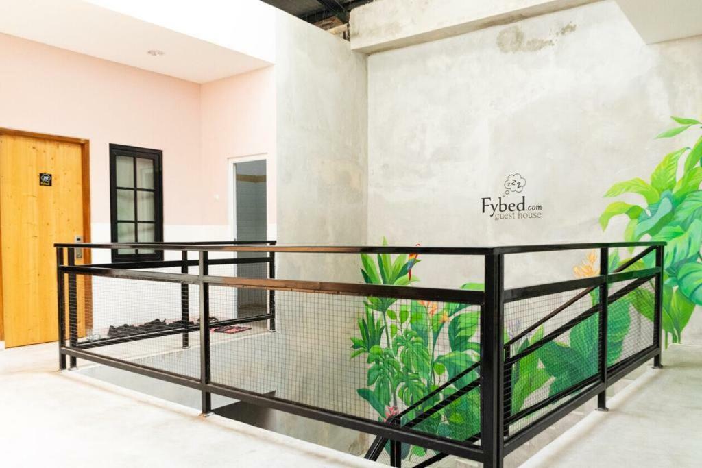 Aparthotel Fybed Semarang Esterno foto