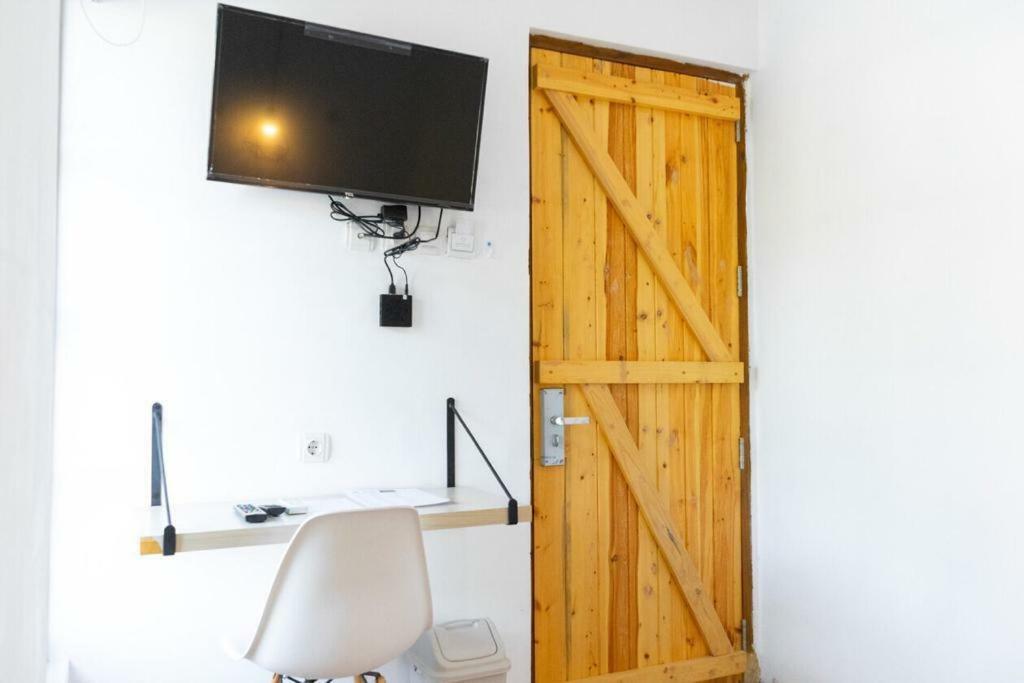 Aparthotel Fybed Semarang Esterno foto