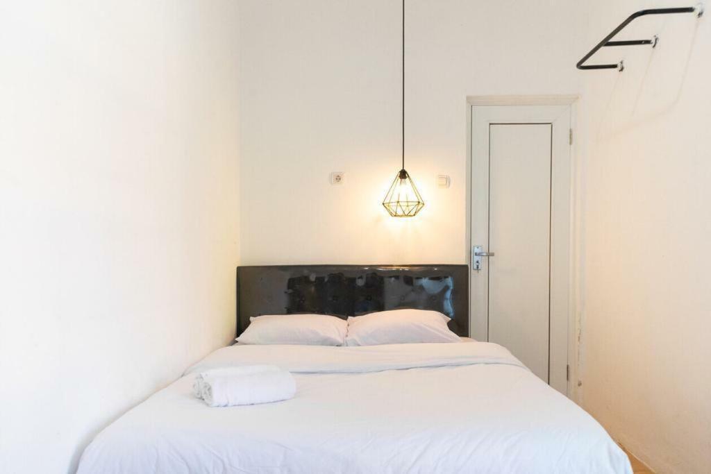 Aparthotel Fybed Semarang Esterno foto